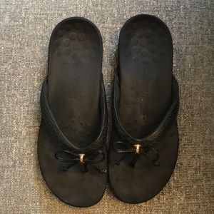 Women’s Vionic Black Sandals Sz 10